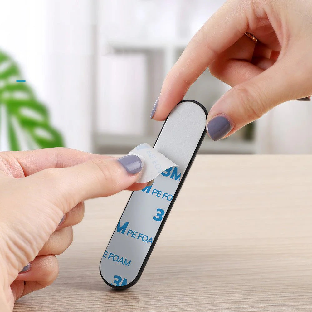 Cable Organizer & Magnetic Plug Box Silicone USB Cable Winder